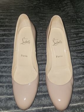 Christian Louboutin Nude Patent Leather Round-Toe Pumps